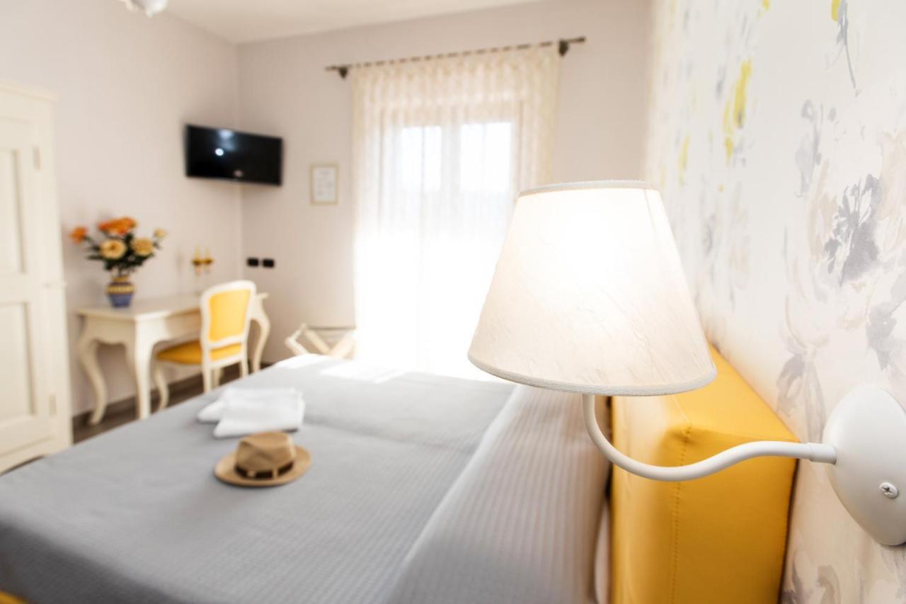 מלון אג'רולה San Nicola חדר תמונה